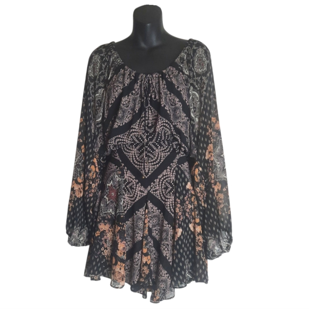FREE PEOPLE Cottage Coquette Mini Dress in Black Combo Cutout Back Flowy Boho M - Picture 4 of 11